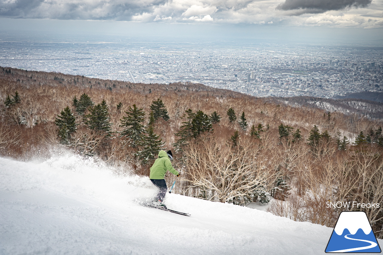 サッポロテイネ｜今シーズンは春セッション！プロスキーヤー・谷藤昌司さんと滑る１日。まさかのパウダー？！